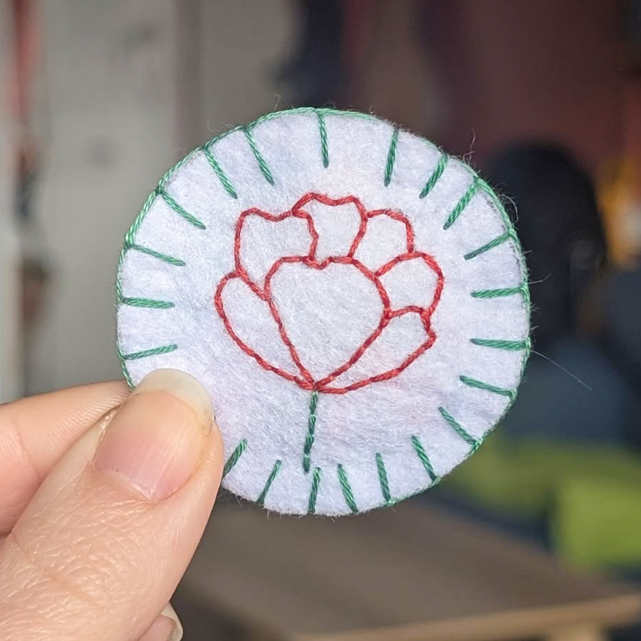 Atelier broderie Toulouse broche