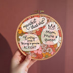 Exemple d’affirmation positive brodée lors d’un atelier de broderie à Toulouse, manifest that shit, mom, every little thing is gonna be alright