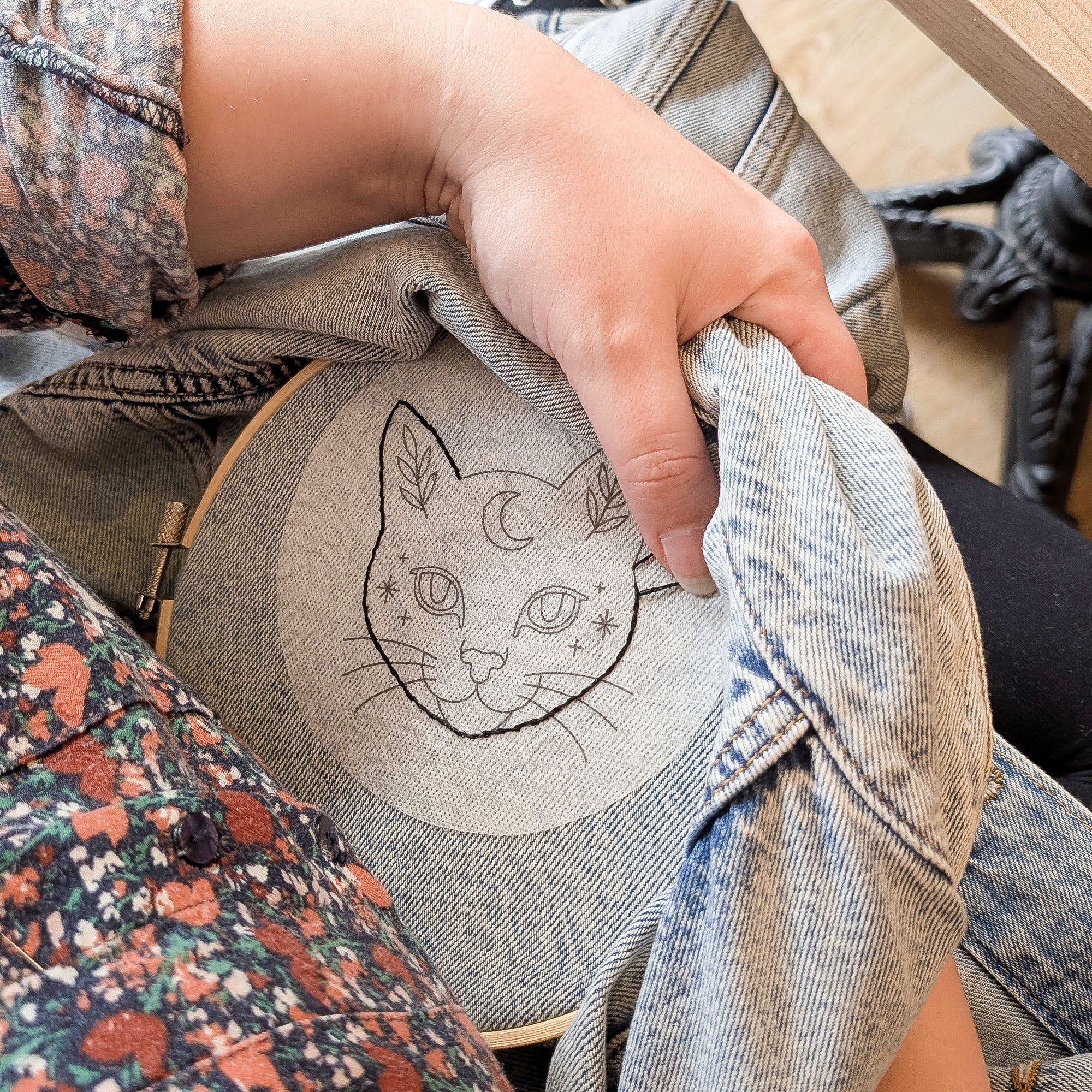 Broderie customiser ses vêtements, chat